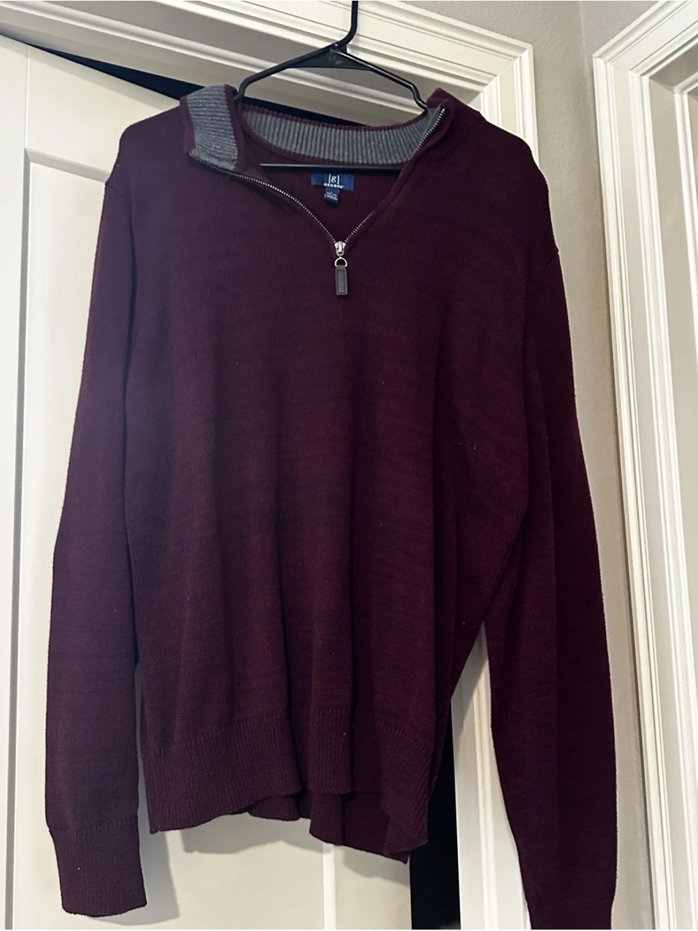 George Men's Zip-Up Sweater in Burgundy